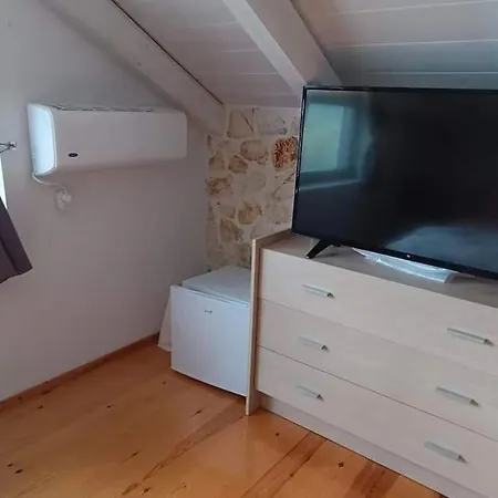 Vako * Vathi (Meganisi)